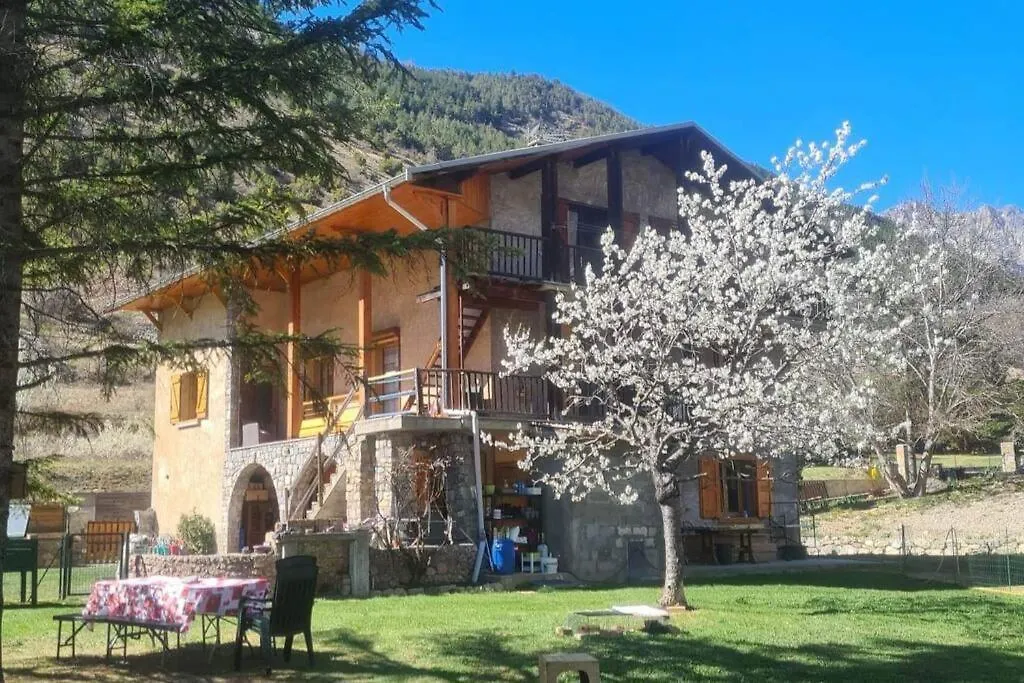 La Montagne Aux Geais Apartment L'Argentiere-la-Bessee France